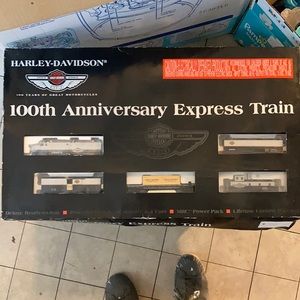 Harley Davison 100 anniversary train set
